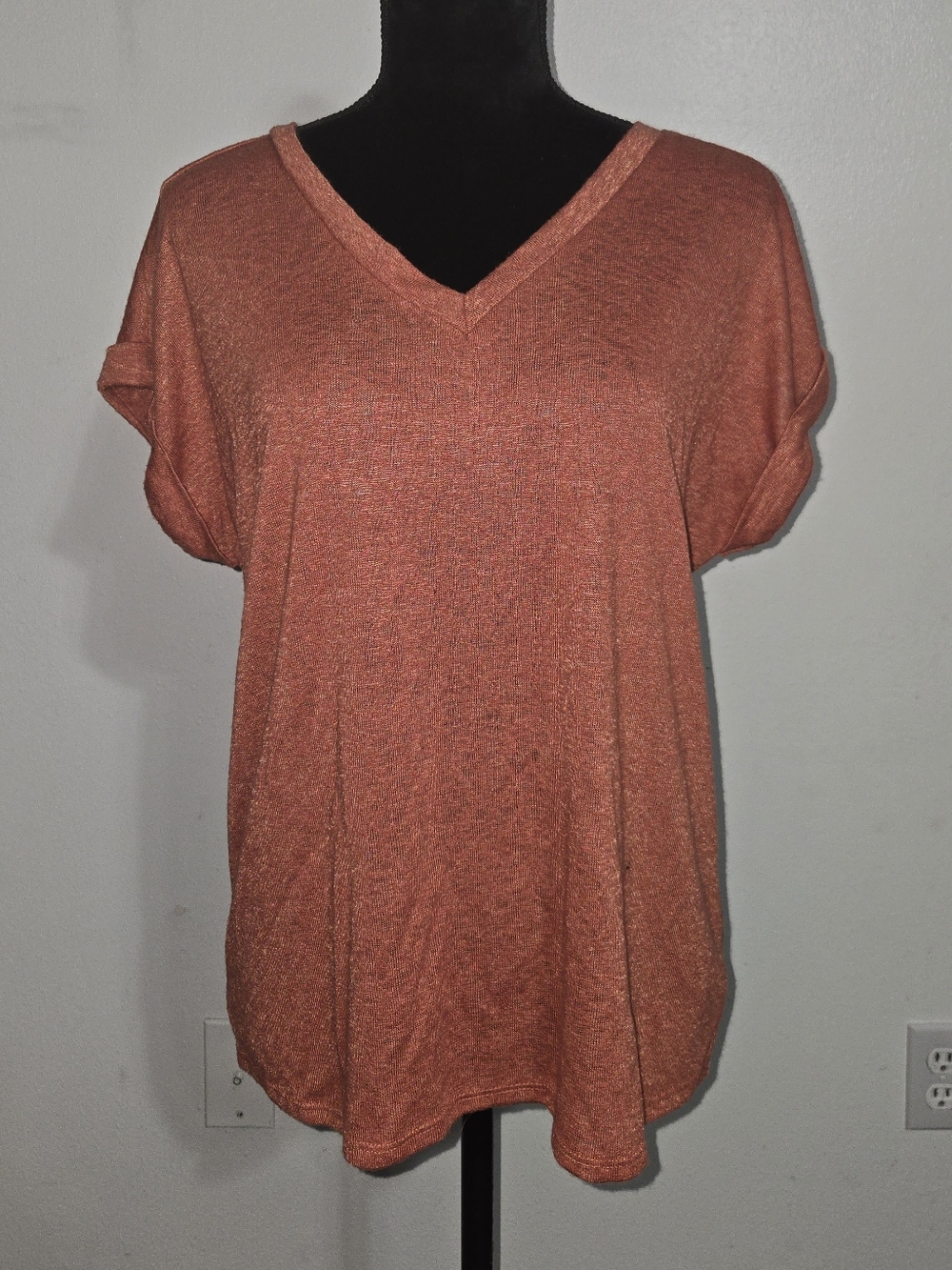 bobeau Rust V-Neck Short Sleeve Tee